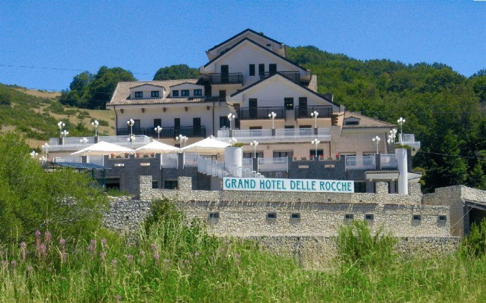 Grand Hotel Delle Rocche Rocca di Mezzo Exterior foto